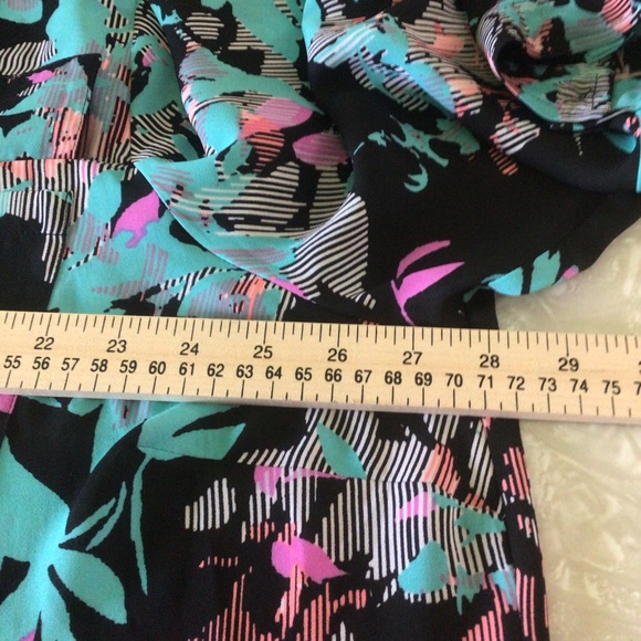 Boutique Brand women’s 2X plus long sleeves button front top flap pocket blouse - Picture 2 of 10